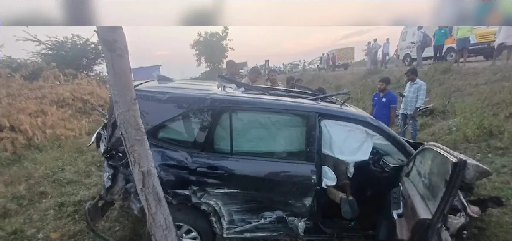 IAS officer Mahantesh Bilagi dies in car accident