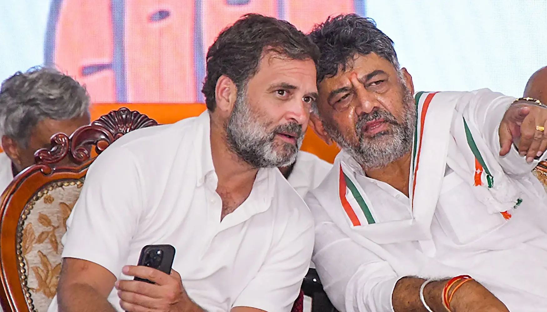 rahul gandhi and dk shivakumar