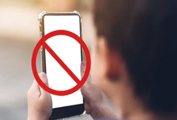 18 years of age cannot use ``mobile