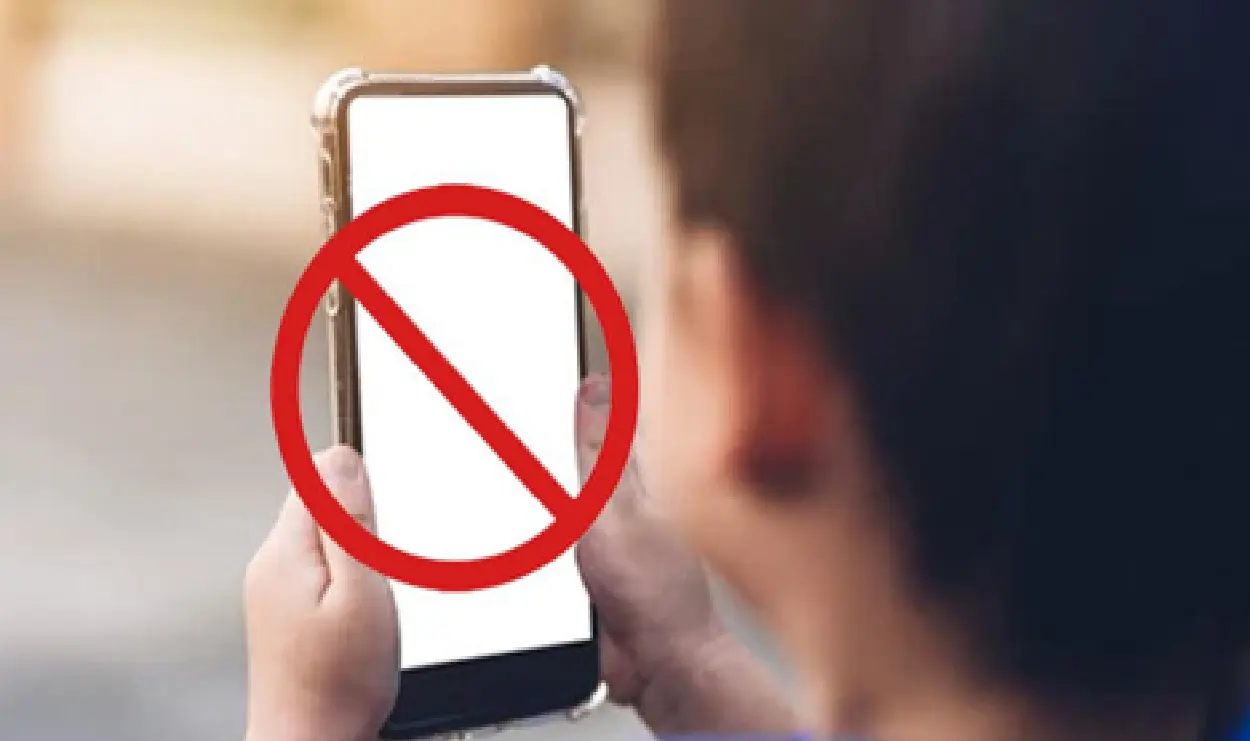 18 years of age cannot use ``mobile