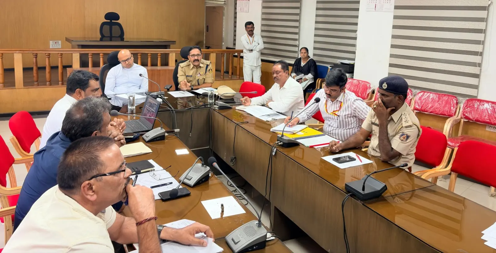 New auto rickshaw pre-paid counter started for smooth journey: Shimoga DC