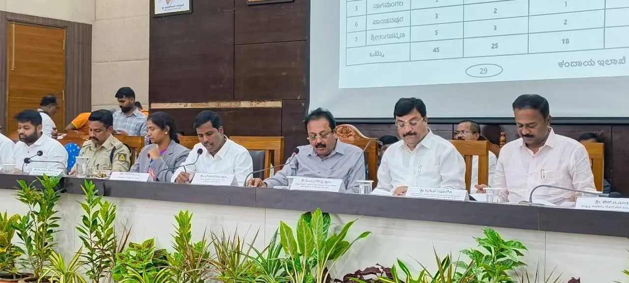 Provide immediate compensation to those whose houses were damaged N Chaluvarayaswamy