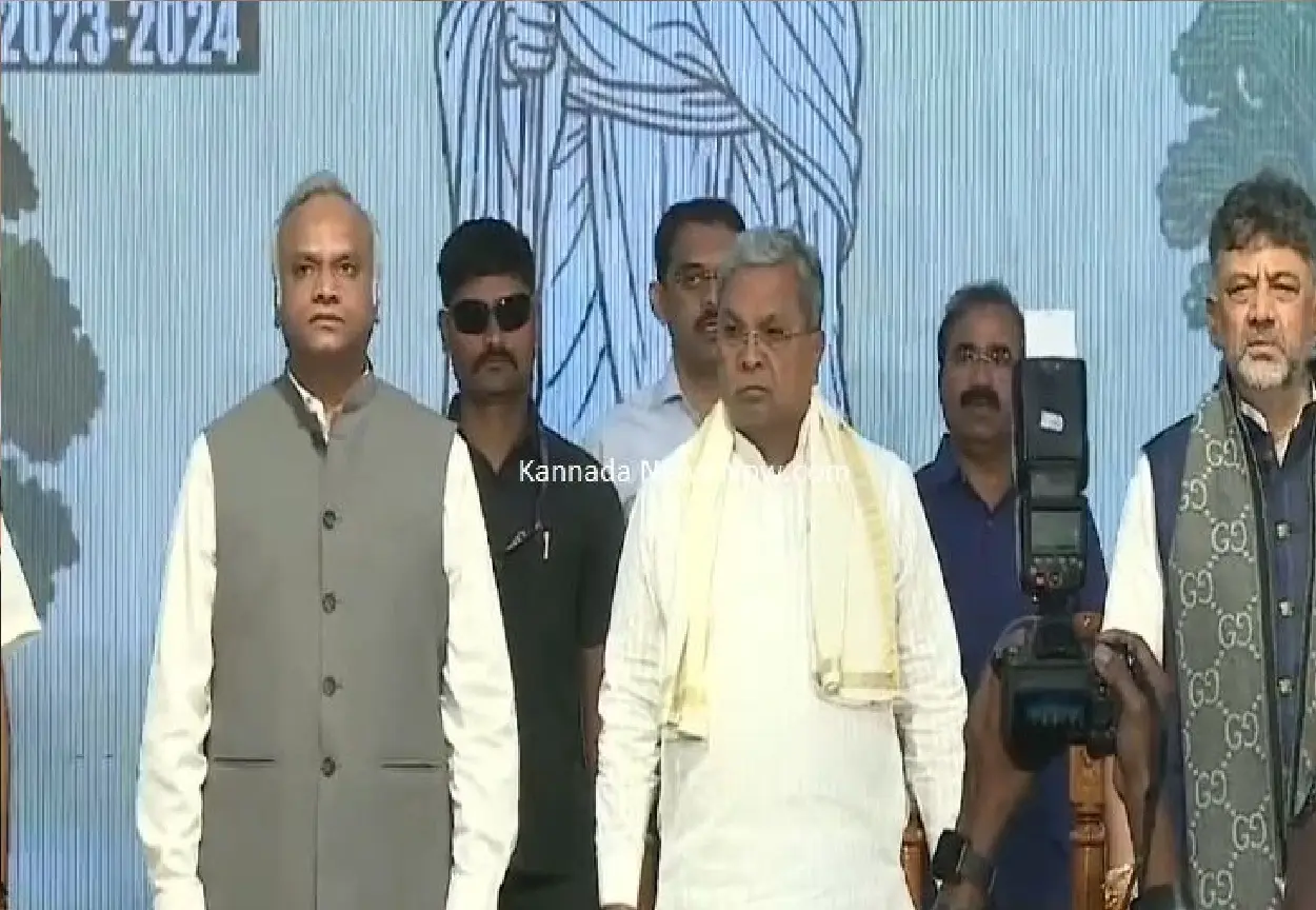 Distribution of `e-Svathu' to give official recognition to properties from now on