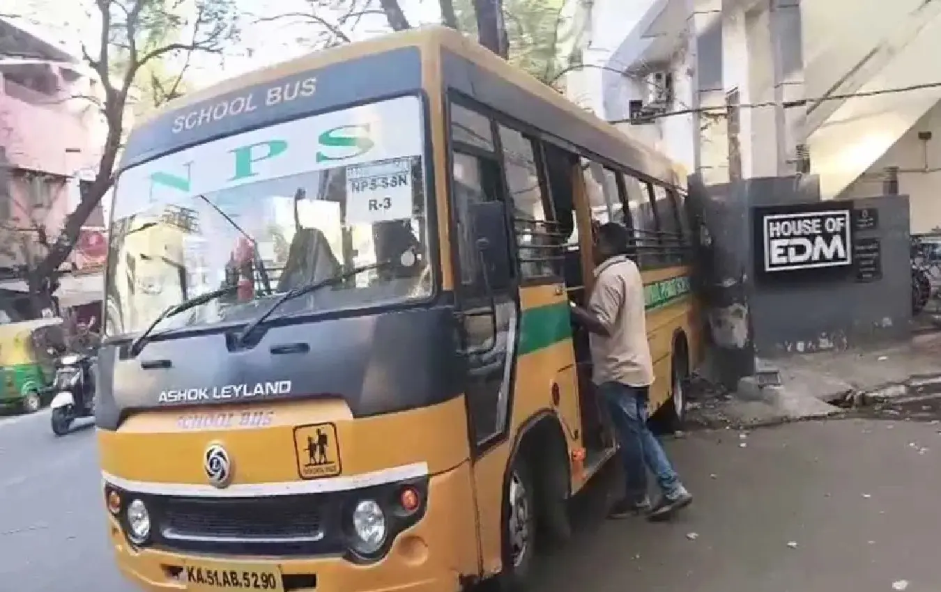 A major accident was averted in Mahalaxmi Layout; School bus crashed into a pole due to brake failure