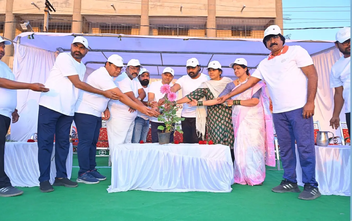 Make cleanliness a daily habit Bellary Deputy Commissioner Nagendra Prasad.K