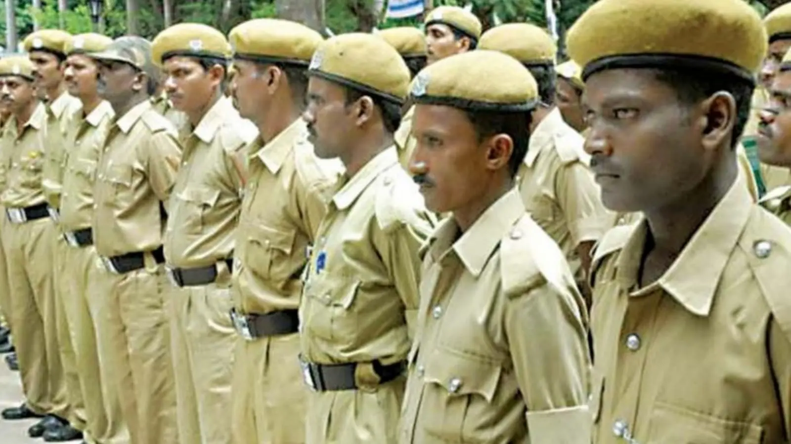 Tumakuru Home Guard recruitment office announcement.