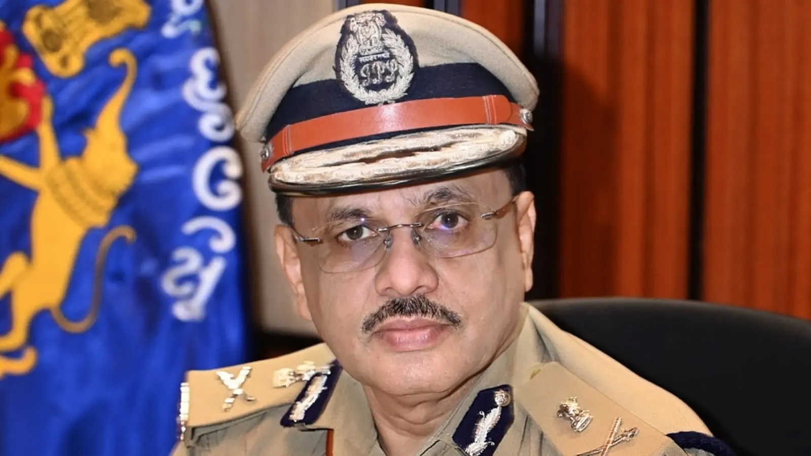 Police guidelines on private photo sharing.