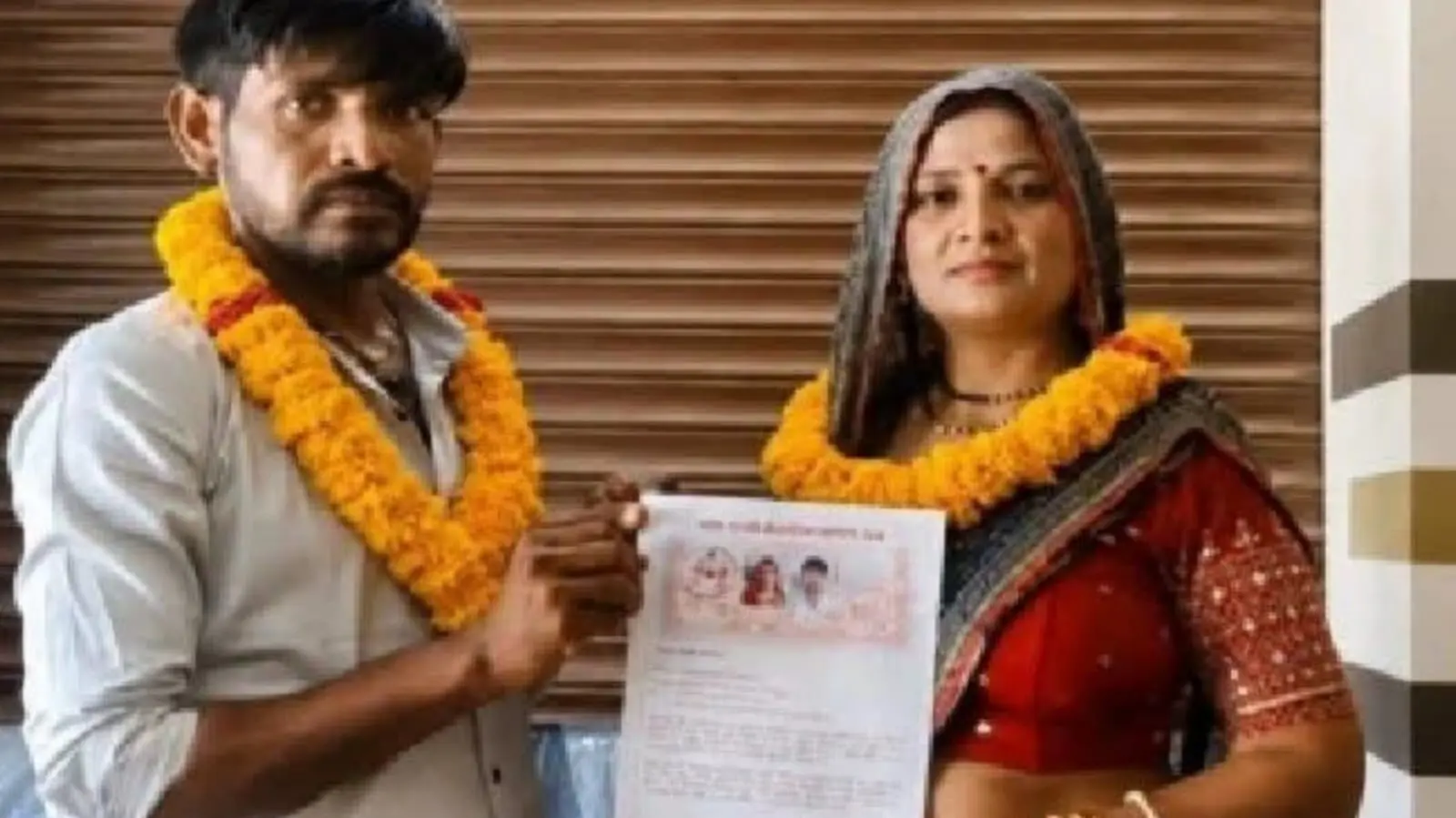 Mother-in-law and son-in-law court marriage in Kanpur, Uttar Pradesh.