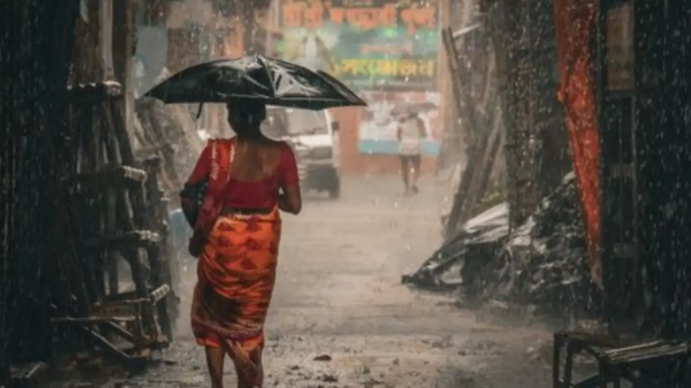 Heavy rainfall alert in Karnataka districts.